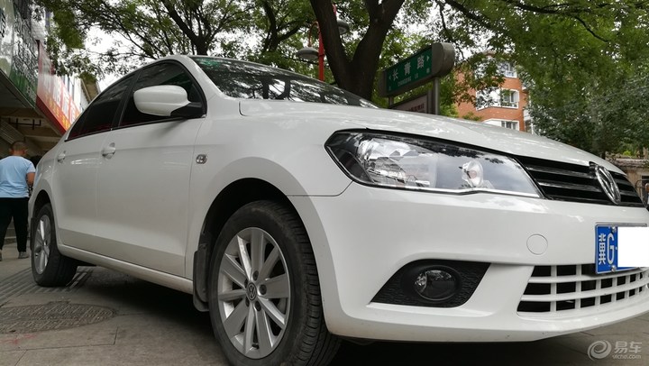 杨千嬅被钢枝刺破腿 血流如注忍痛开工‘星空综合股份(中国)’