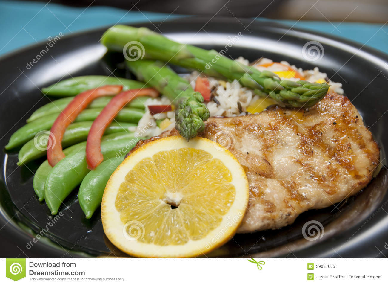 星空·综合(中国)体育网站：黑人运动再起风波，政治正确如何冲击欧美游戏业？