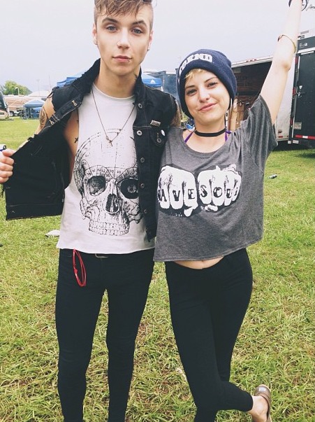 台湾女星赖滢羽457不雅裸照曝出 大尺度堪比李宗瑞陈冠希：星空·综合(中国)体育网站